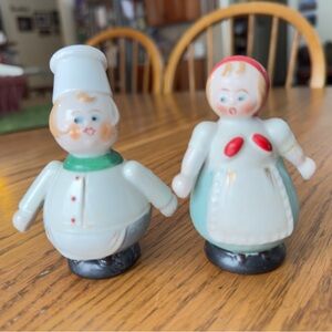 Charming Chef and Maid Figurines - White and Blue